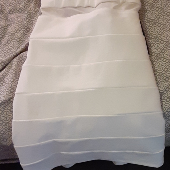 Emerald Sundae  Slim Social Dress - Picture 2 of 4